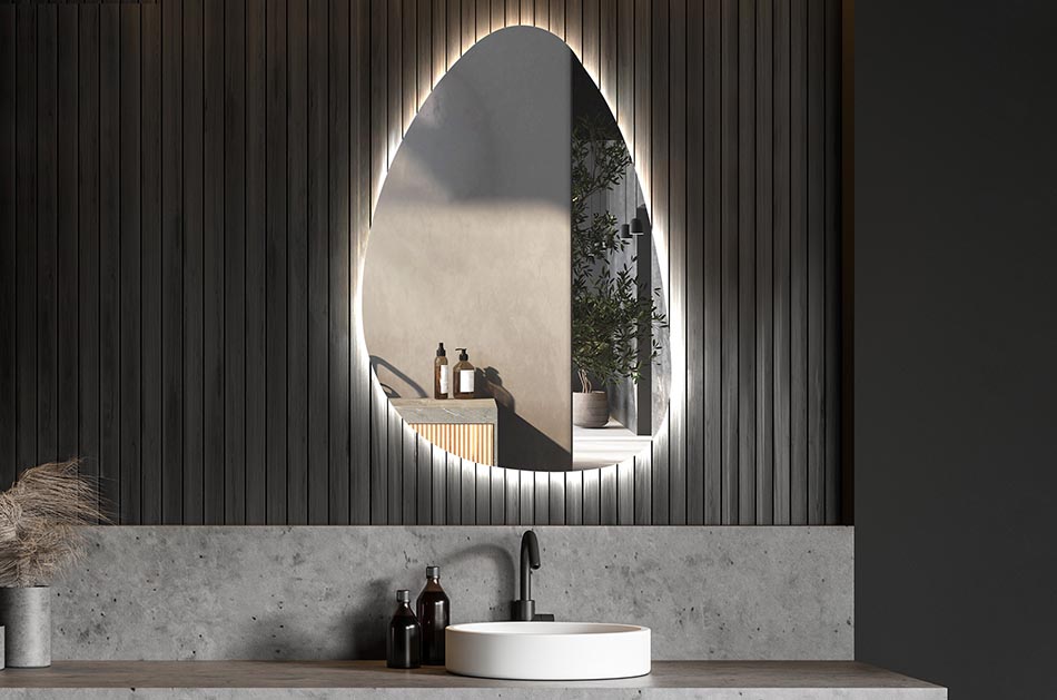 Nepravidelné zrcadlo s jemným ambientním podsvícením do elegantního interiéru | ARTFORMA