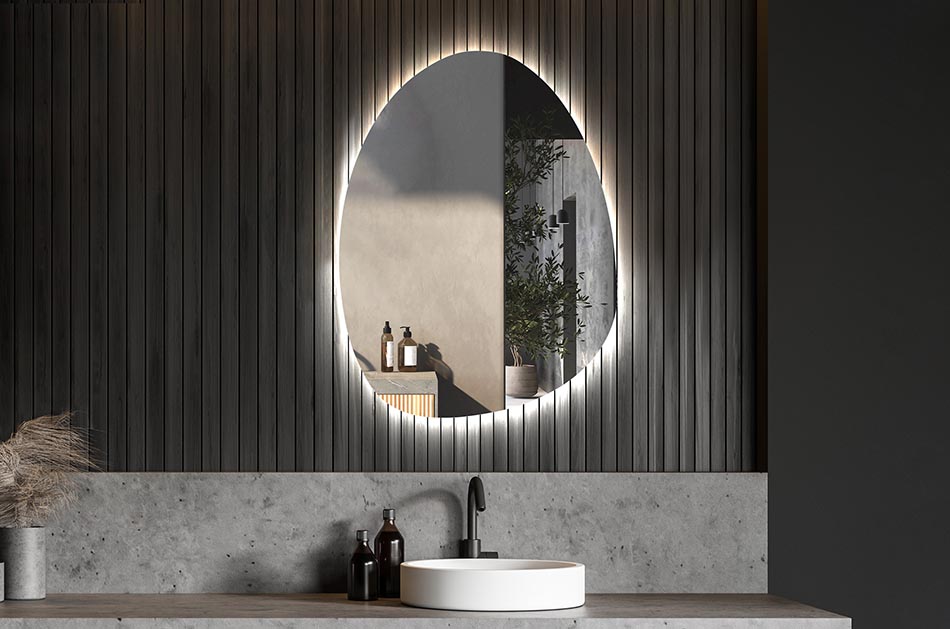 Nepravidelné zrcadlo s jemným ambientním podsvícením do elegantního interiéru | ARTFORMA