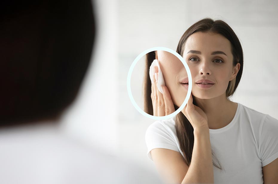 Pamatujete si, kolikrát jste stála před zrcadlem a snažila se nakreslit dokonalou linku na očním víčku? Máme na to způsob! Kosmetické zrcátko, které trojnásobně zvětší obraz a je integrované s povrchem koupelnového LED zrcadla, zajistí, že Váš make-up budou vždy dokonalý! Tato malá vychytávka rychle a efektivně vyřeší problémy s ranní péčí o obličej