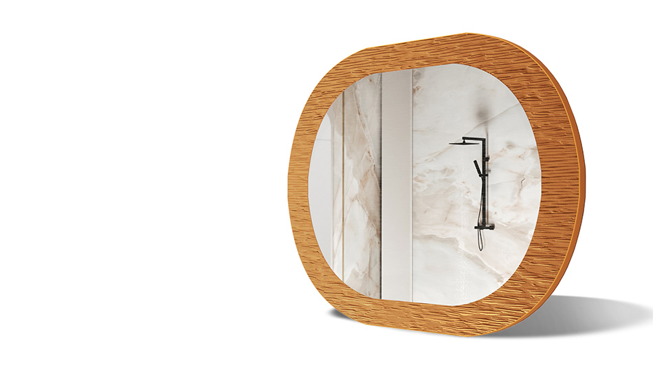 Zrcadlo v rámu s kovovou dekorací. Symbol moderní elegance