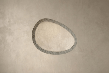 Zrcadla s kamennou dýhou